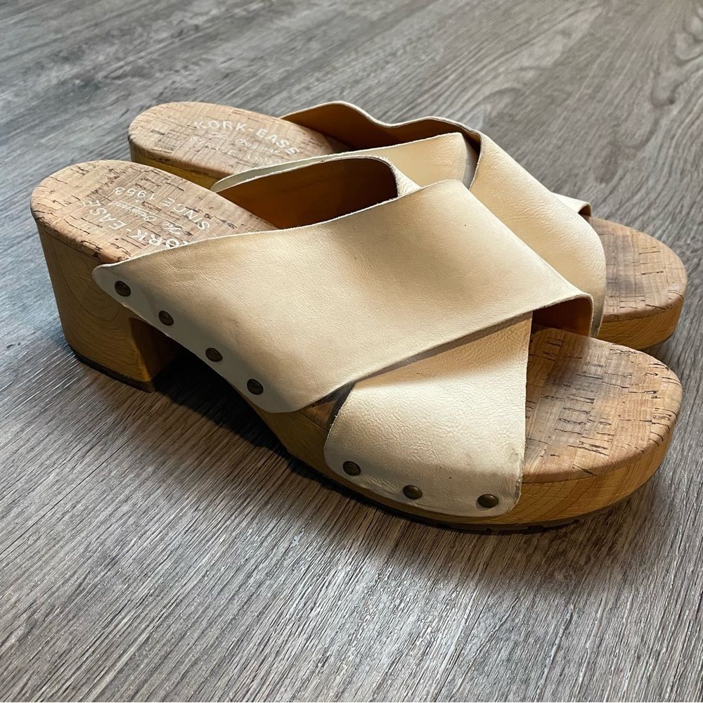 KORK-EASE Tatum White Leather Cross Strap Slip On Bridle Spur Sandals